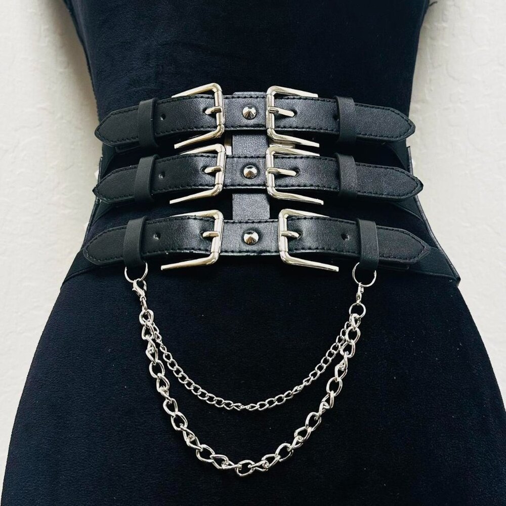 Multi-strapped black leather belt with silver chain